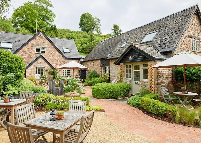 Tudor Farmhouse Hotel Clearwell