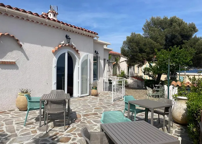 Hotel Astria Le Lavandou