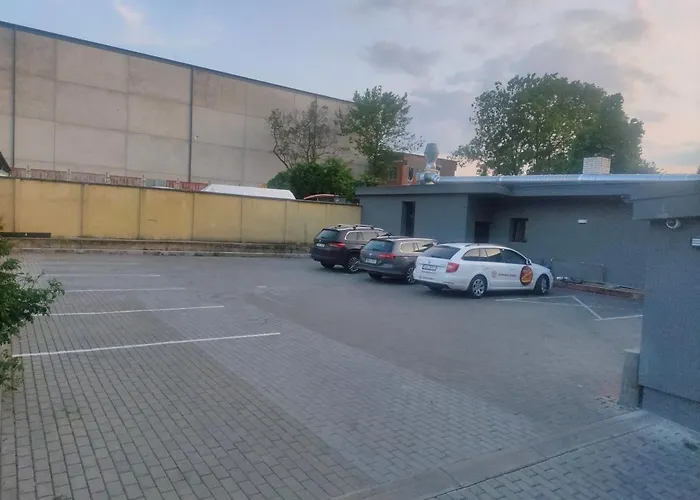Sun-House Pension - Parkingfree Limited Spaces- Praag