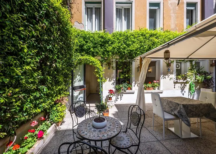Hotel Apostoli Garden Venice
