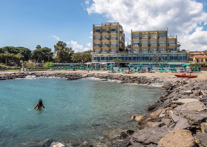 Hotel Bellevue Et Mediterranee Diano Marina