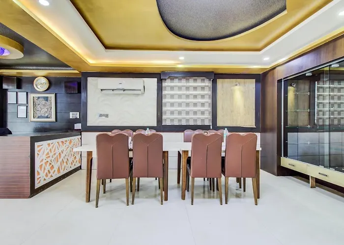 Capital O 5381 The Emirates Hotel Bangalore