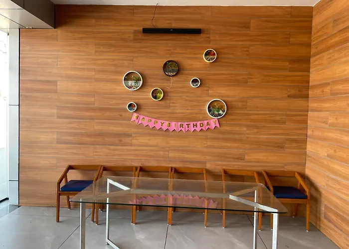 Hotel Vr Inn Kevadia