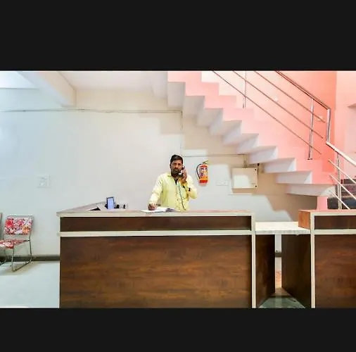 Oyo Hotel Erawat Greens Jabalpur