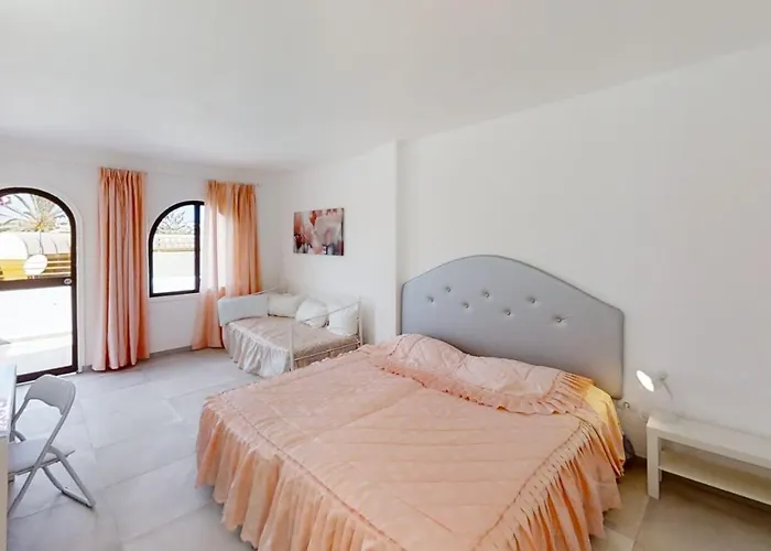 VV Las Buganvillas MASPALOMAS - Cocina y habitaciones con baños privados