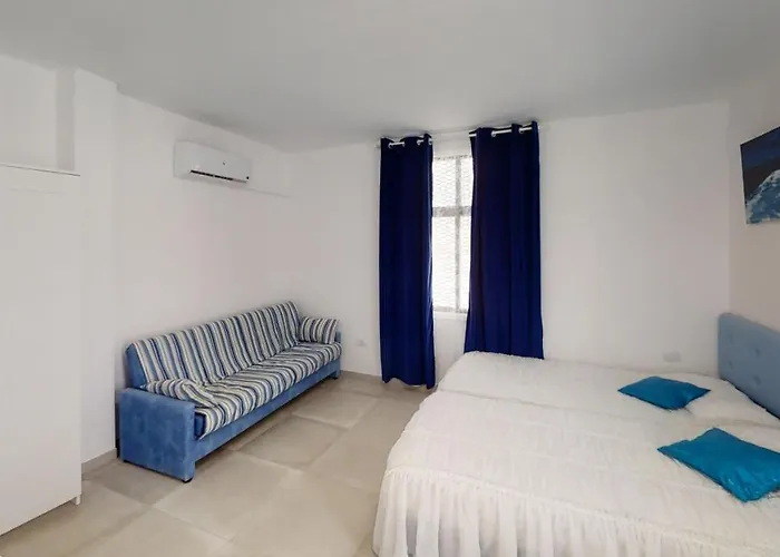 VV Las Buganvillas MASPALOMAS - Cocina y habitaciones con baños privados