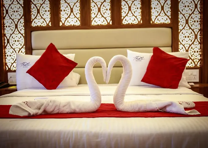 Thai Beach Resort Tiruchchendur