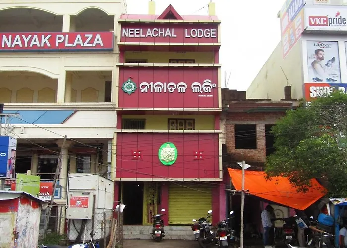 Goroomgo Neelachal Lodge Puri