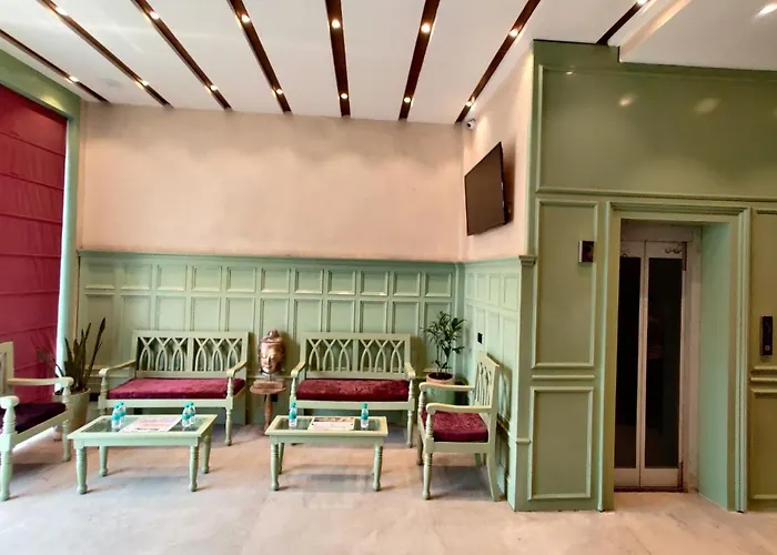 Hotel Dua Grand A Unit Of Ajooni Hospitality- 5 Min Walk From Golden Temple Amritsar