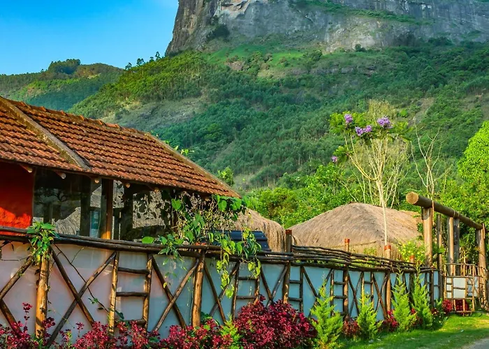Deshadan Eco Valley Resort - An Eco Friendly Mud House Kanthalloor