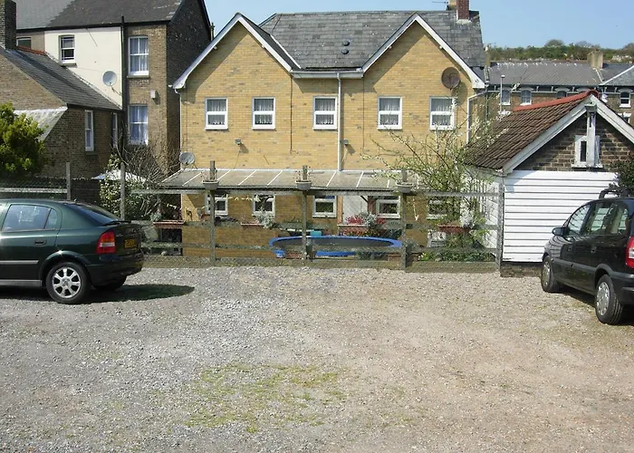 Longfield Guest House Dover