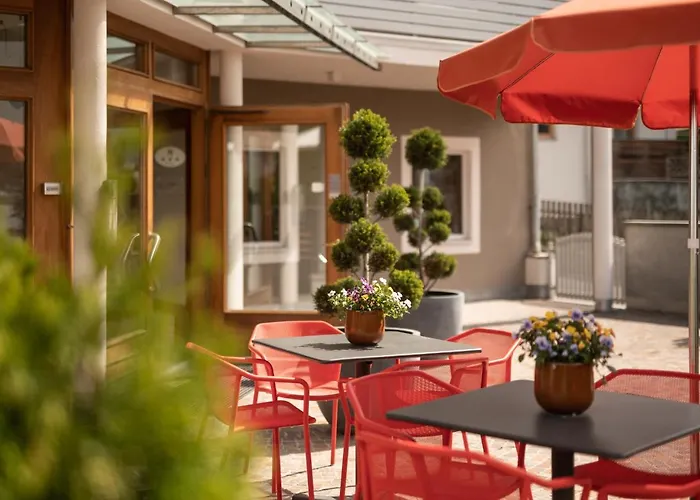 Sankt Johann Suites&Apartments Prad am Stilfserjoch