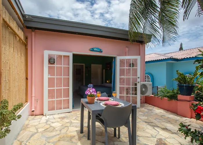 Happy Curoase Bed and Breakfast Willemstad
