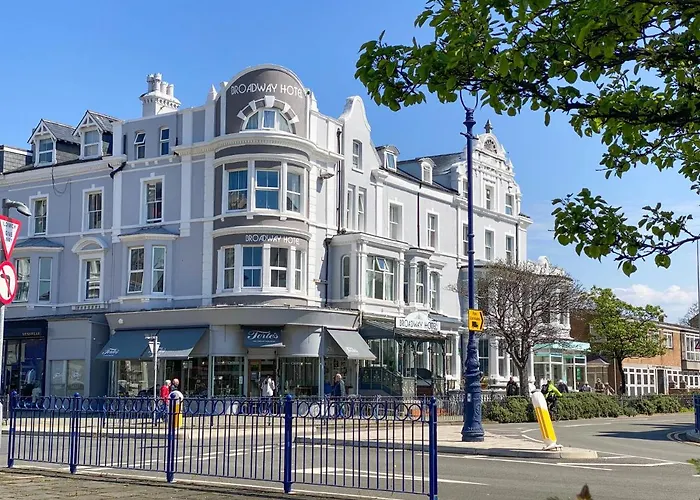 The Broadway Hotel Llandudno