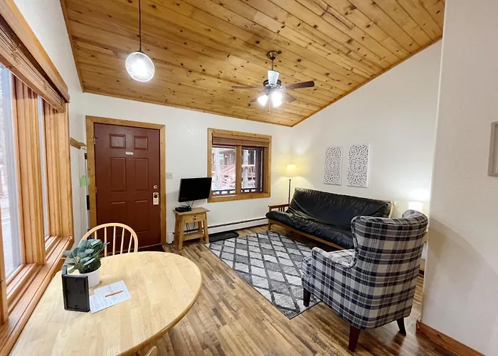 Columbine B Cabin Suite Woodland Park