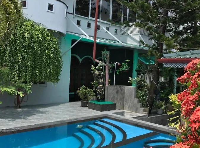 Avon Villa Hikkaduwa