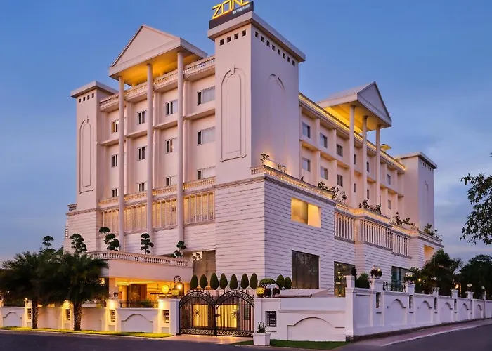 Zone By The Park, Jammu Hotel