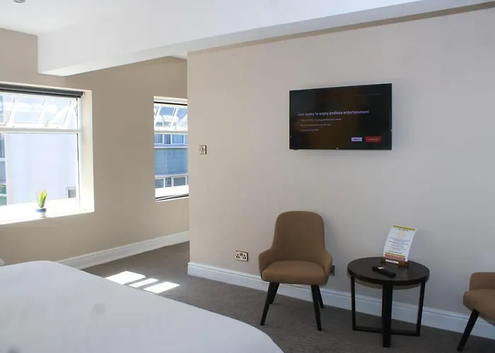 Fenwick Sunrise Hotel Liverpool