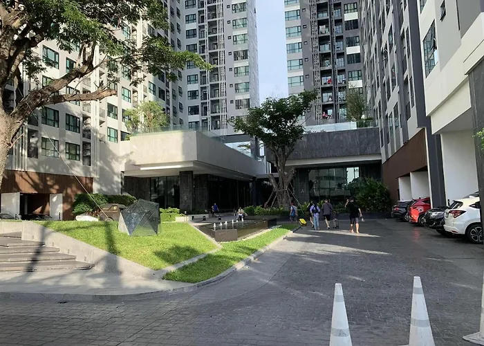 Aparthotel The Base Pattaya