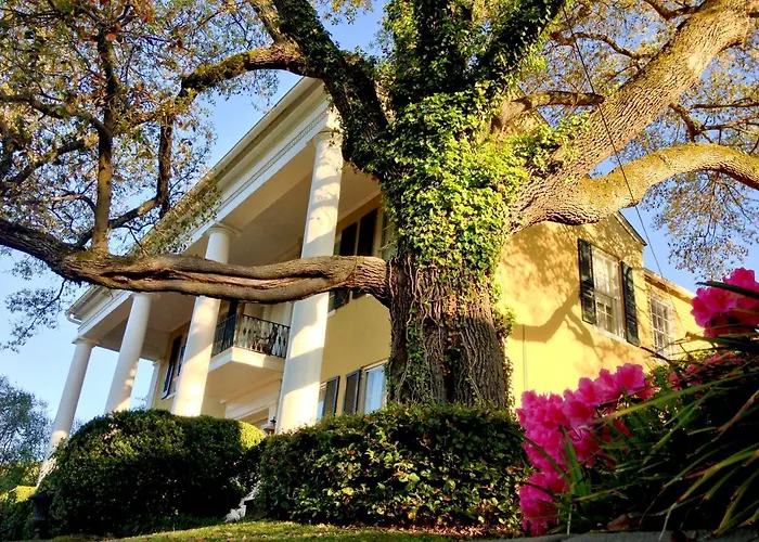 Anchuca Historic Mansion & Inn Vicksburg