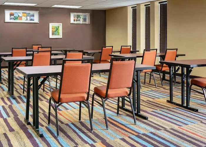 Chester Inn & Suites Sharonville