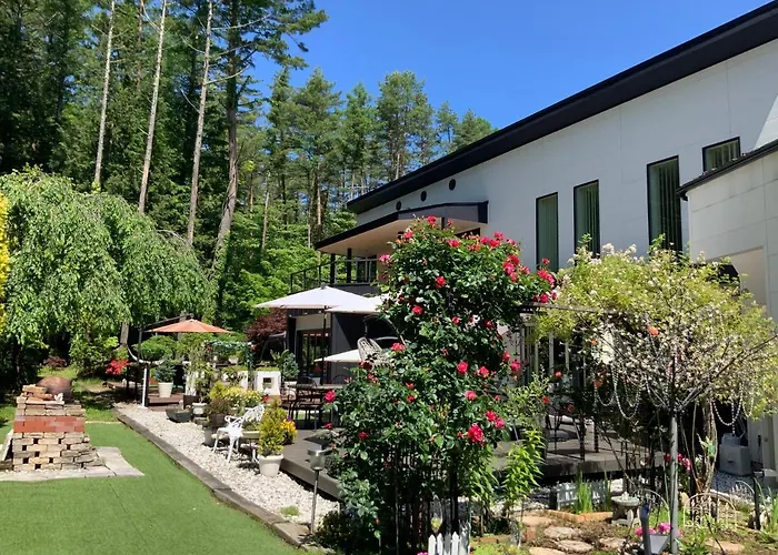 Kakureyado Fujikawaguchiko Bed & Breakfast