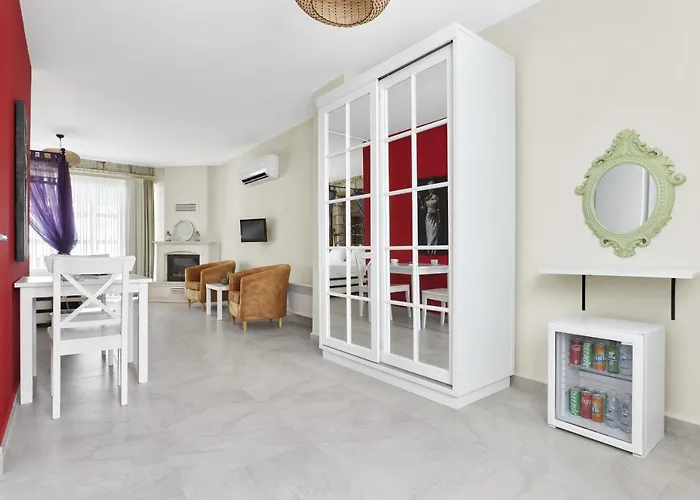 Panda Alacati Hotel