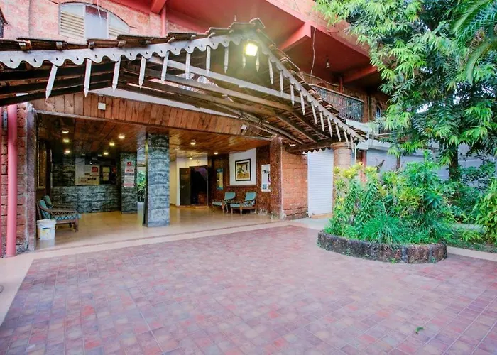 Sea Breeze Beach Resort Candolim, Goa
