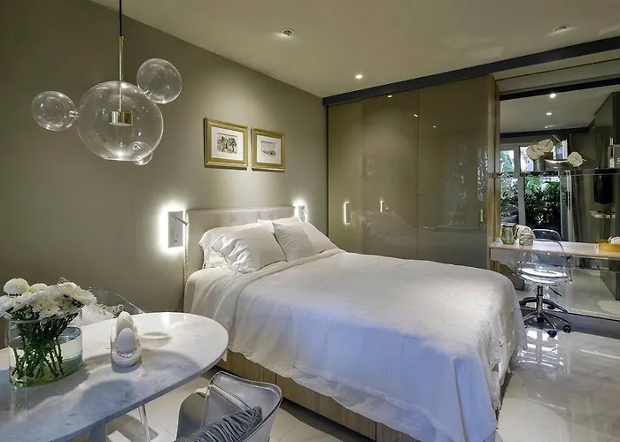 Bed In Town Saigon Aparthotel Ho Chi Minh City
