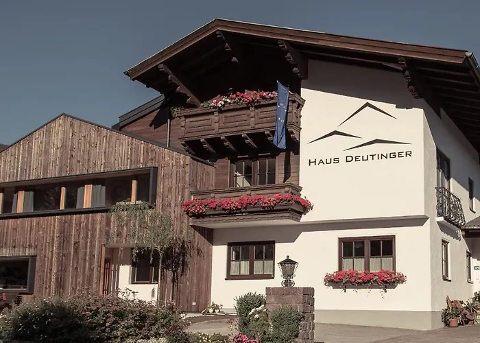 Haus Deutinger Bed and Breakfast Flachau