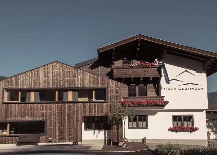 Haus Deutinger Bed and Breakfast Flachau
