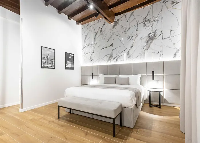 Home At Rome Luxury Navona Guesthouse