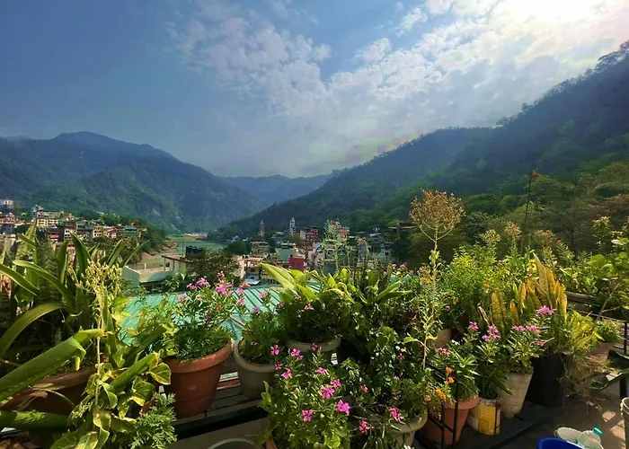 Hotel Manikut Rishikesh