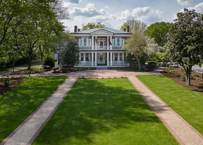 Stonegate Hotel Lexington