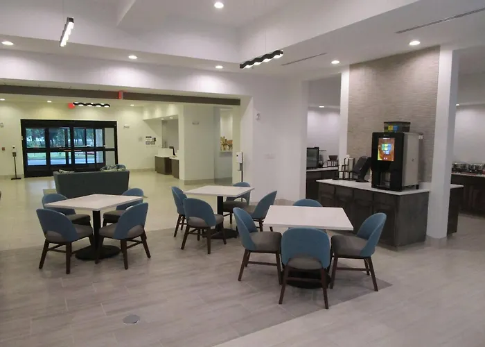 Reddy Hotel Bonham