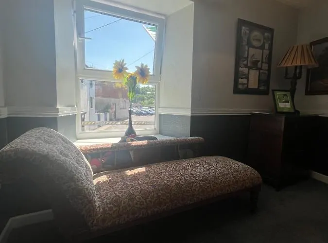 Annie May'S Bar, B&B Skibbereen