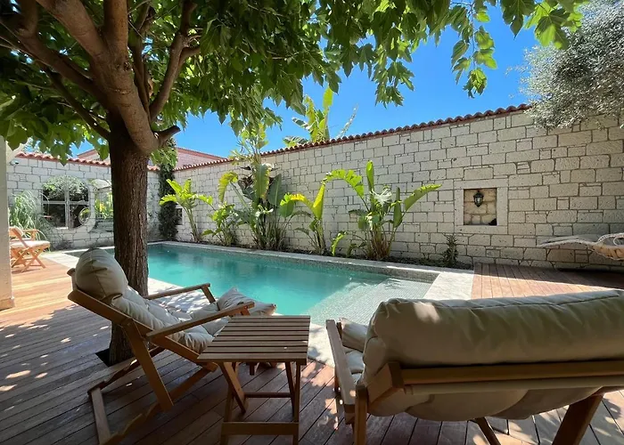 Armi Alaçatı Çeşme