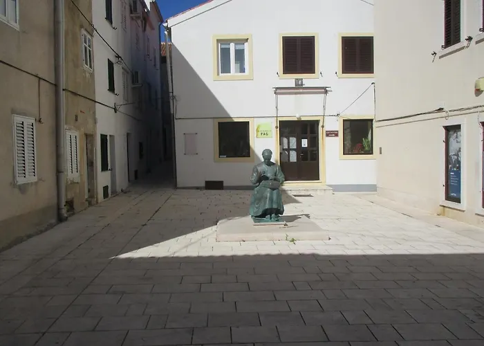 Villa Gabriel Pag Town