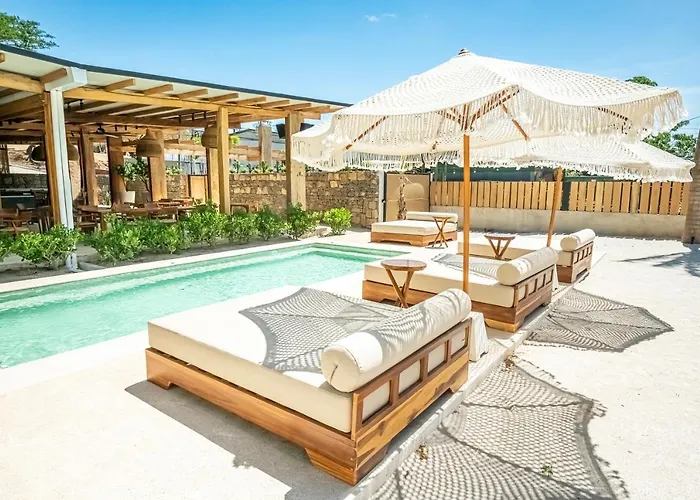 Elmoro Tamarindo Hotel