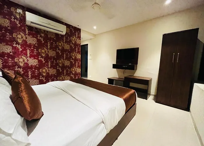 Hotel Nova Vesu Surat