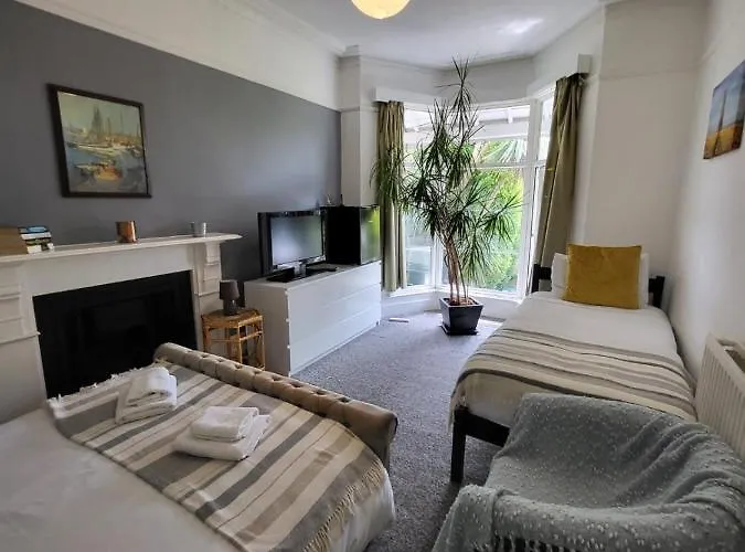 Aremo Room 1 Torquay