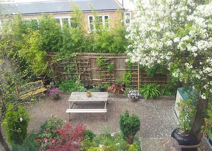 Compton Guest House London