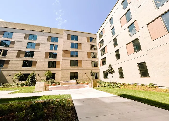 Queen'S University Residence Kingston