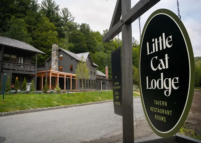 Little Cat Lodge Hillsdale