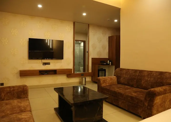 Hotel Holiston Dwarka 