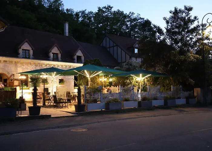 Hotel Logis Le Bourguignon à Bèze