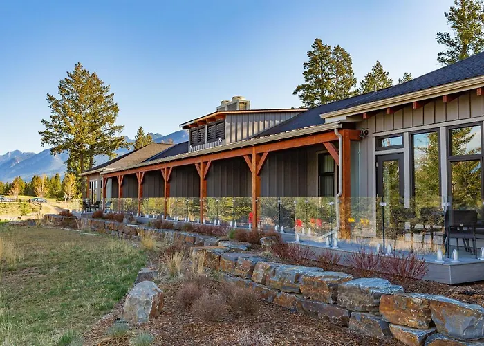 Headwaters Lodge At Eagle Ranch Resort Invermere