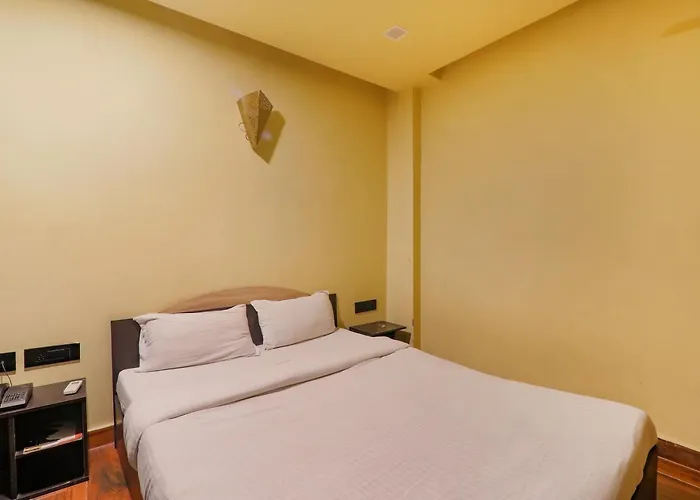 Fabhotel Lemon Grass - Assi Ghat Varanasi