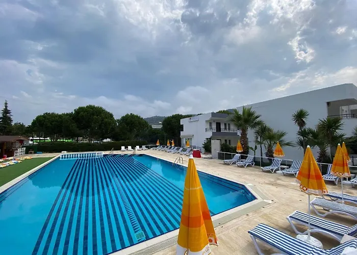 Palm Club Apart Otel Kuşadası