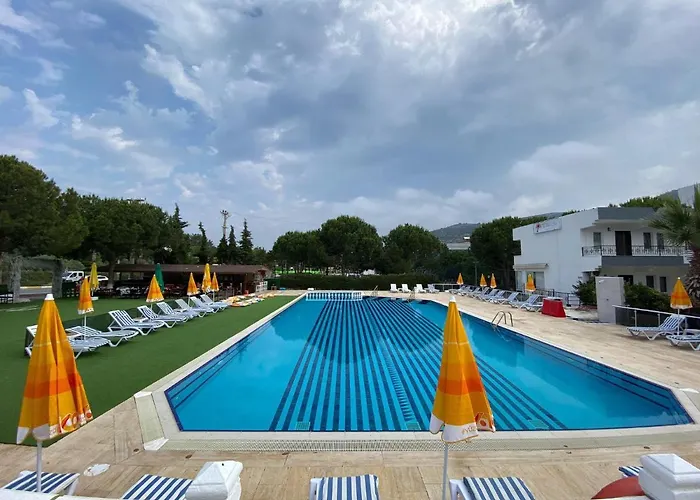 Palm Club Apart Otel Kuşadası
